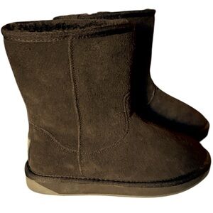 Boo Roo Women’s Suede Boots 100% Merino Wool Lining Dark Brown Sz 7 Like New